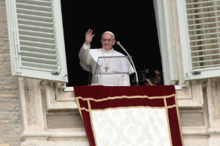 Pope Francis Regina Coeli in Saint Peter's Square